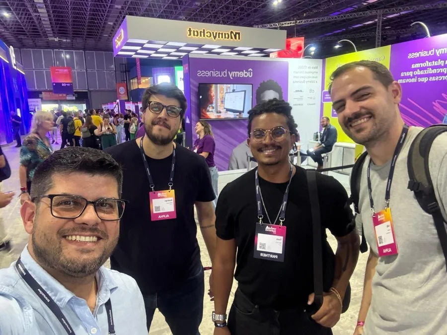 Estande da Tech Intelligence na Web Summit